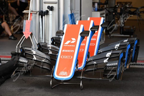 MSI_Images's tweet photo. #TechF1 #frontwings @ManorRacing @ToroRossoSpy @ScuderiaFerrari @williamsf1 #EuropeanGP #F1 https://t.co/9bnNWkMUKn