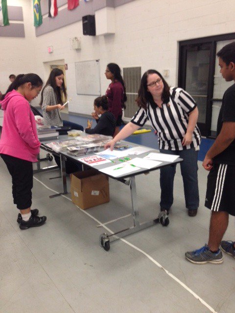 kjanek's tweet photo. Great public/school library collaboration! @BTPL_Teens #MiLibSnap #MISchoolLibrary Promoting #SRP16 #BHSLibraries https://t.co/95ppxWtr33