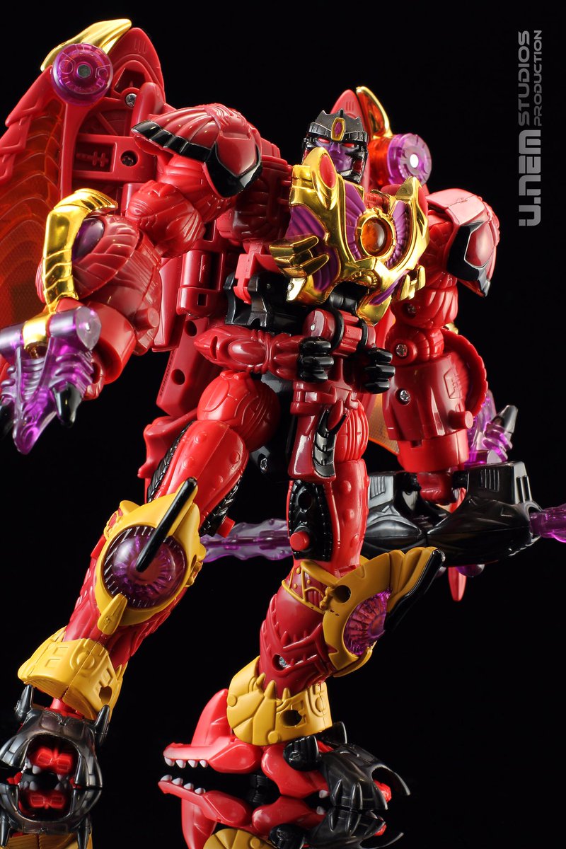 unemstudios's tweet photo. #unemstudios #transfomers #botcon2016 #botcon #beastwars #megatron https://t.co/XVnOxCxFLU