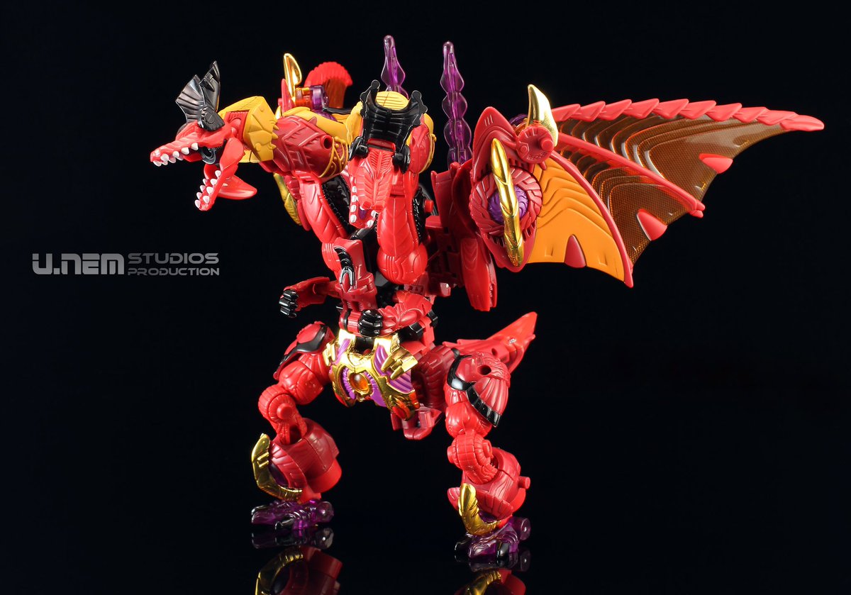 unemstudios's tweet photo. #unemstudios #transfomers #botcon2016 #botcon #beastwars #megatron https://t.co/XVnOxCxFLU