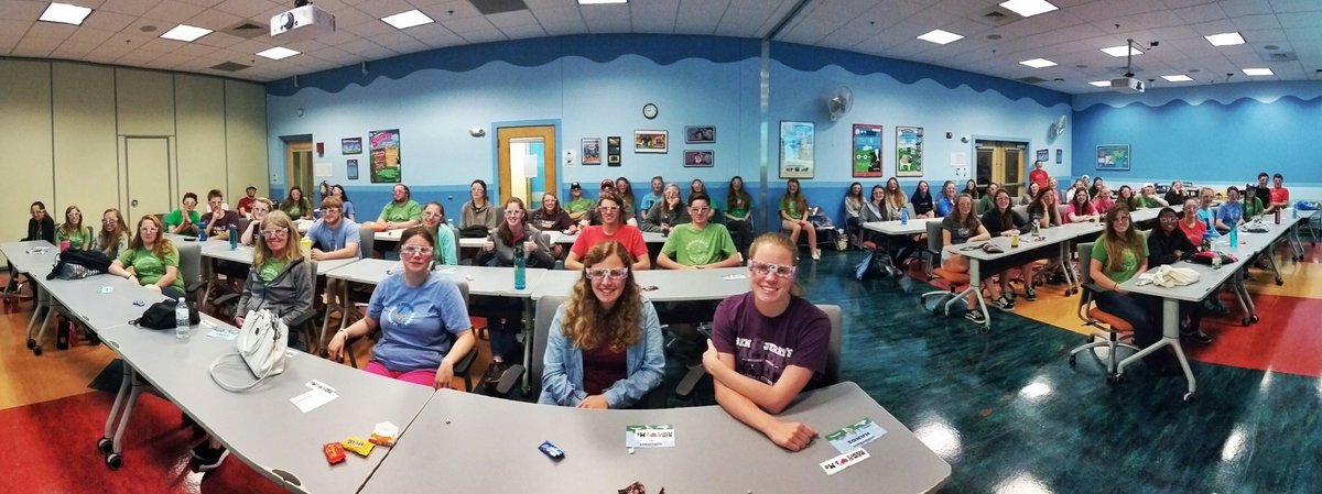 JustinGural's tweet image. The future of @benandjerrys is bright... they gotta wear [trippy] shades! #presentationvibes #orientation