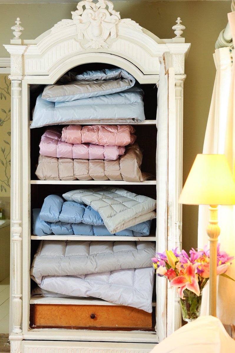 CountingLambsUk's tweet photo. What could be nicer than a cupboard full of soft, downy eiderdowns? Pretty summer pastel colours #summereiderdowns https://t.co/qIkIIkrAJ5