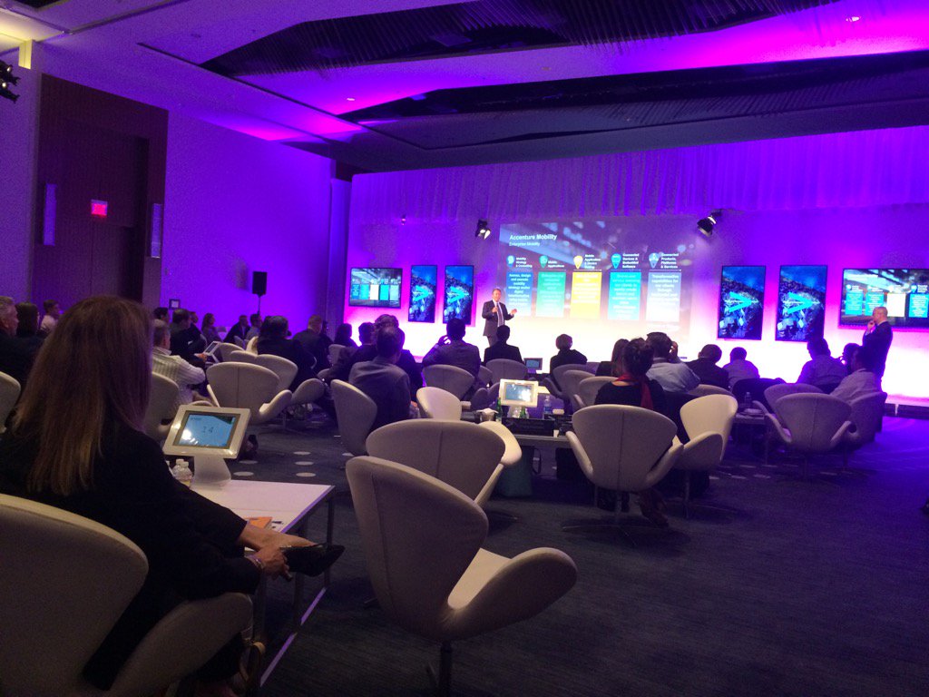ElaineKTurville's tweet photo. Great #caldev session with @MikeSutcliff, head of @AccentureDigi on the innovative vision we have! @Accenture https://t.co/cPepMuIaxC