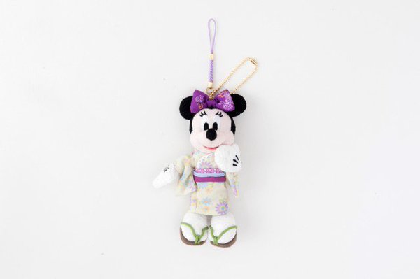 tdr_time's tweet photo. 明日から発売予定だったミニーの浴衣ぬいば、公式から写真、削除されてますね。
何かあったのかなぁ。
明日の販売はないのかな。それ目当て��人は注意ですね。
#ディズニー #グッズ #ぬいば #ミニー #七夕 #TDRTIME https://t.co/8df99YBXsC