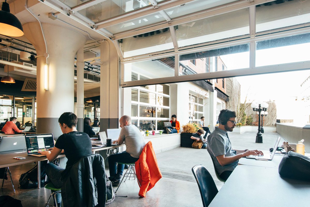 makersbrand's tweet photo. Expanding, new office space, and a whole new  journey. Thank you all for your patience and support! #makers #startup https://t.co/kQ0Adjjf7w