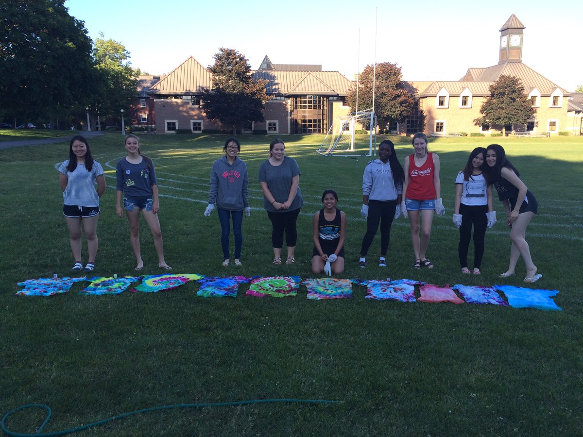 GillinResidence's tweet photo. Gillin girls annual end of year tie dye! https://t.co/xQ7gRkTX9I