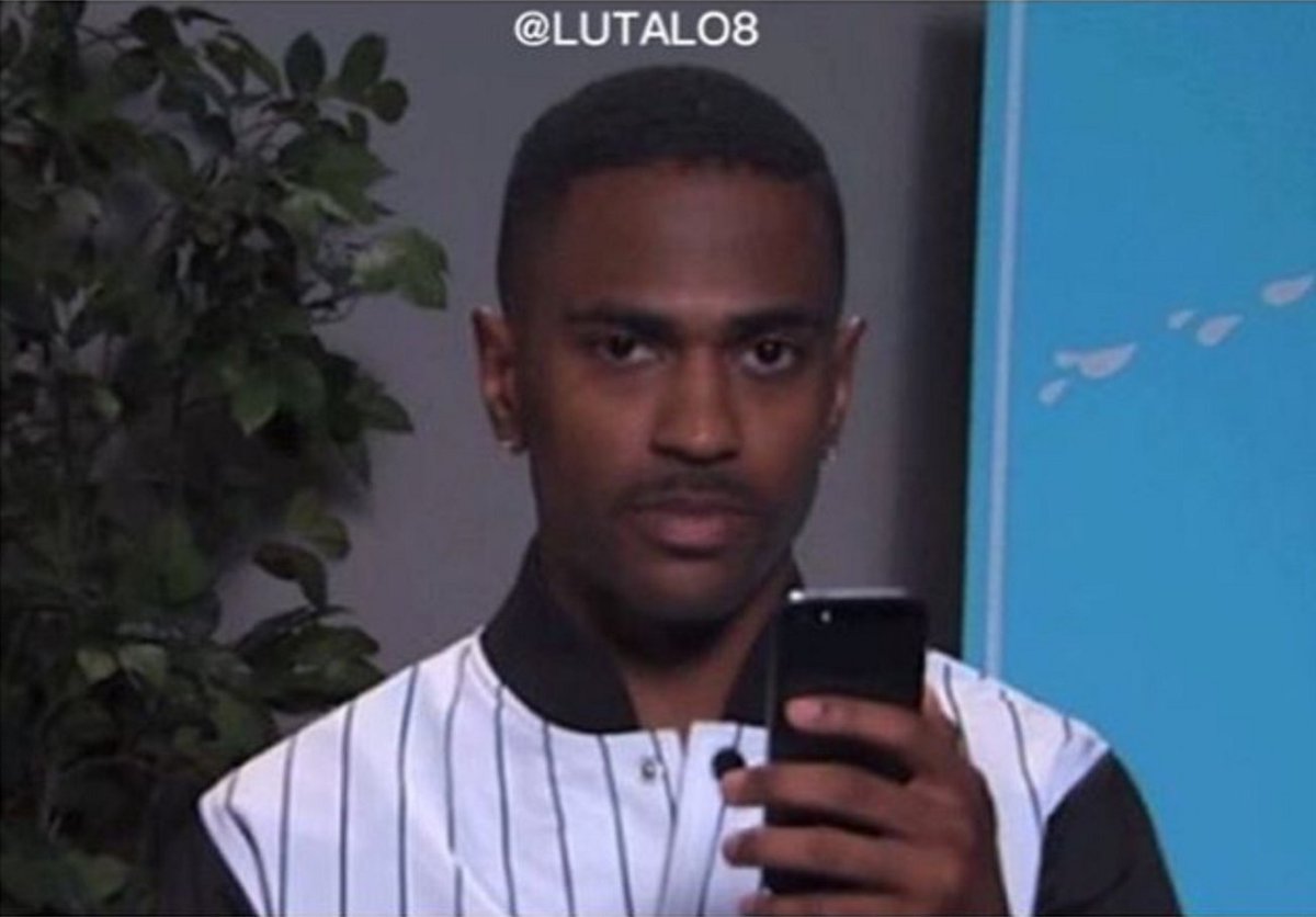 UNILAD's tweet image. "When you're both "typing..." So you erase the message to let them speak first, but they do the same thing"