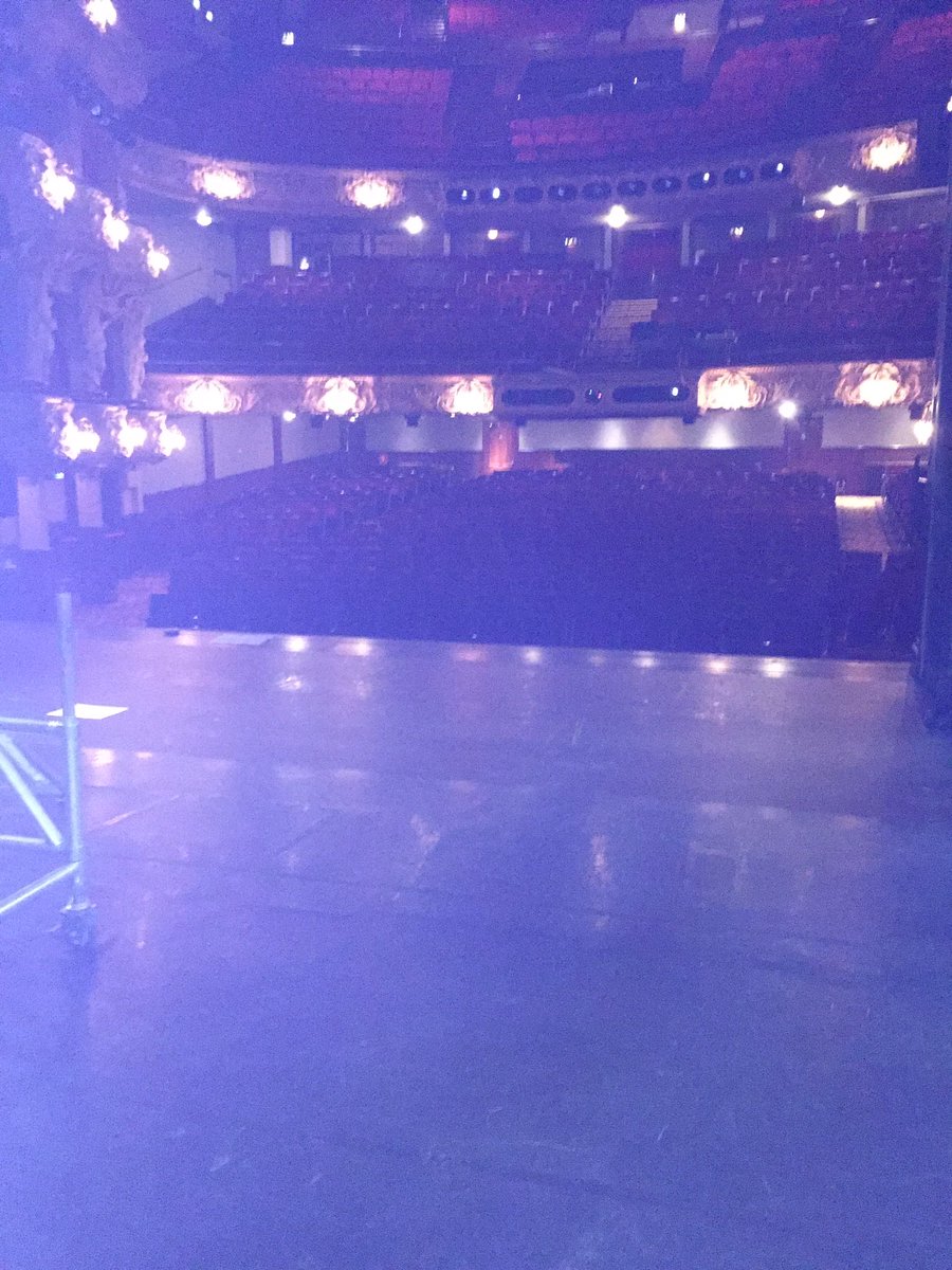 PassDance's tweet photo. #crosscurrents2016 Are in the building!!! Excited β€οΈβ€οΈππππππ https://t.co/98VYOunMYn