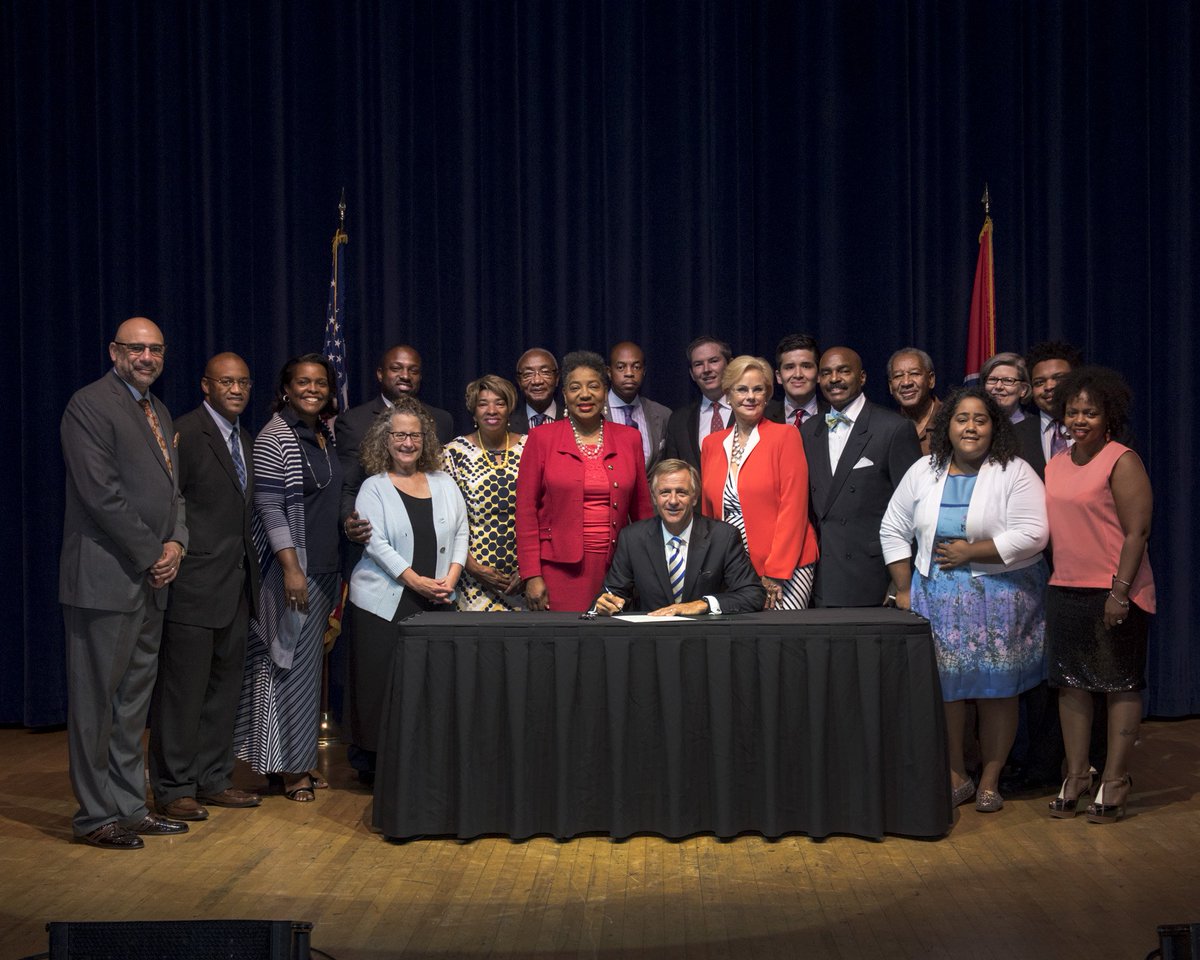 ministerdbrown's tweet image. I was honored to participate in signing of #BanTheBox in TN by @BillHaslam. @mrsvjbrown @LifeLineSuccess #CJReform