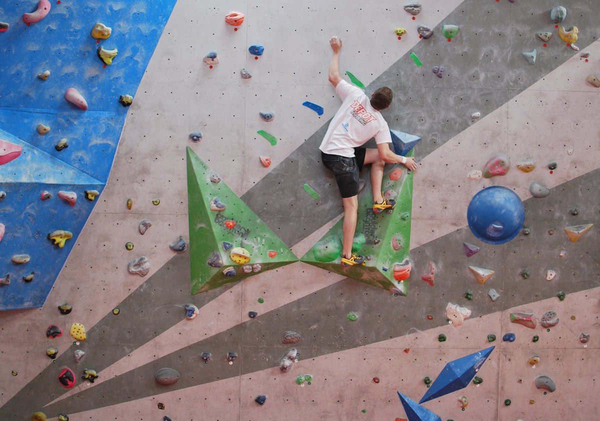 BoulderBrighton's tweet photo. New Polkas up today from @Jack_Shorten_ and James, graded 5B-6B https://t.co/8kxBZbO2EW https://t.co/oj9ktAXQgv