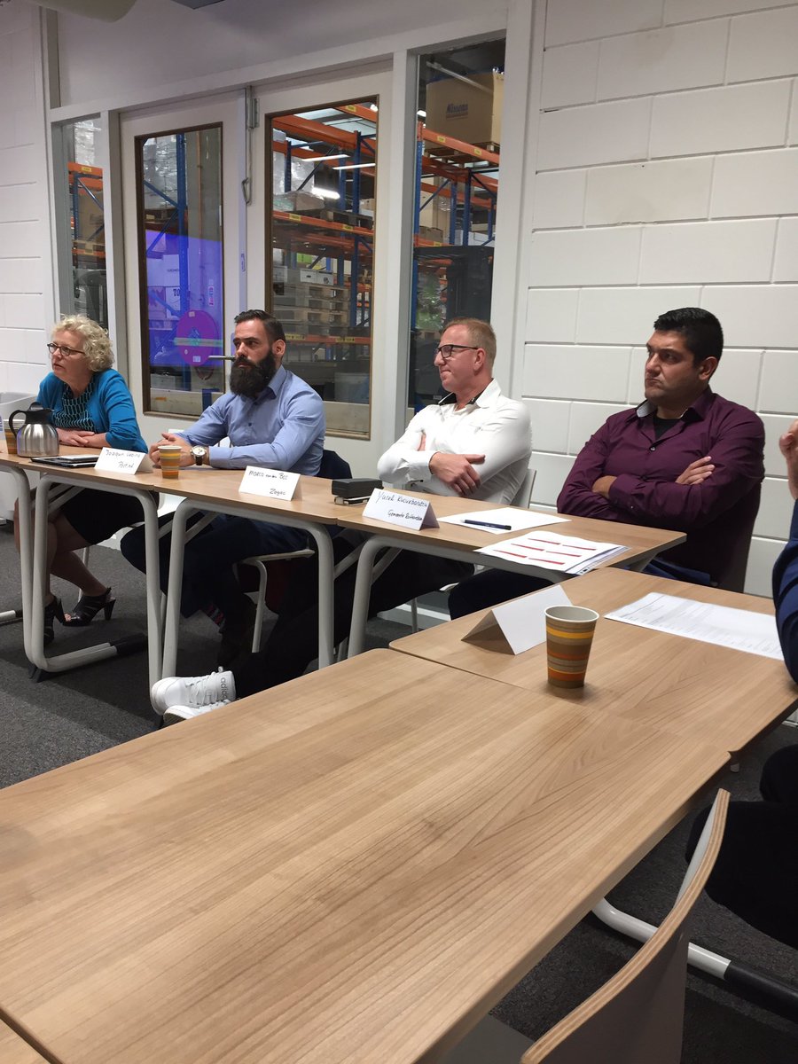 #RvAdvies met <a href="/zadkine/">Zadkine</a> #mbo #logistiek in <a href="/Rijnmond/">rijnmond</a> bijeen . Samenwerking #onderwijs en bedrijfsleven scoort #trots