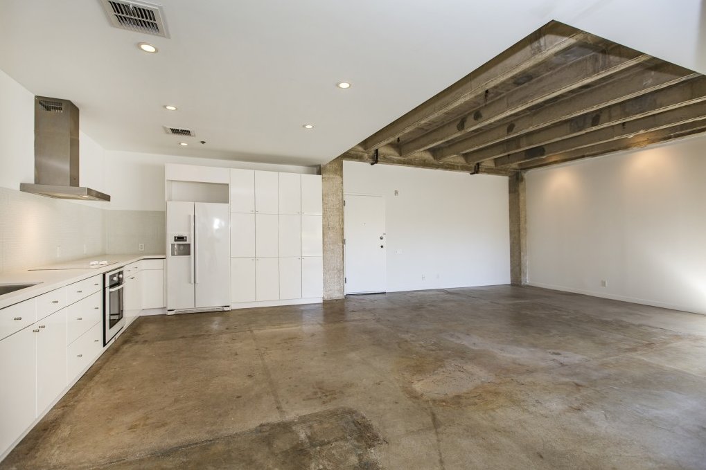 stblofts's tweet photo. Open floor plan, high ceilings &amp; large windows &amp; much more - #2208 - 1 Bed/1 Bath | 853 sqft | $277,500. #stblofts https://t.co/LEvP0RY24S