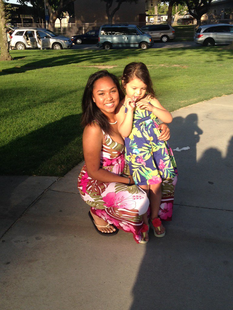 muthanature400's tweet photo. better late than never #polygirlsbreaktheinternet 🌺🌴 https://t.co/BnnV8U7ZrH