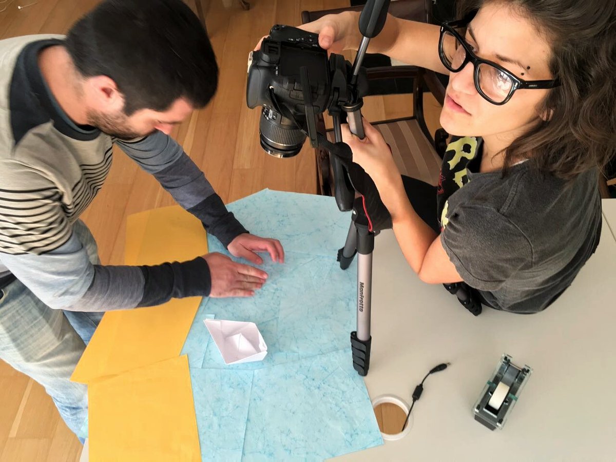 WeAreFAMA's tweet photo. Hoy es #Miercoles de armado de #Gifs! 
Seguinos en Instagram @wearefama y en #Snap 👻wearefama
#WeAreFAMA #TeamWork https://t.co/X5VSjWM7yA