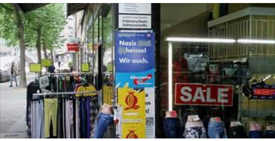 Naziaktivitäten in #Harburg im Bereich des Harburger Stadtparks &amp; Plakate beschädigt #NoNazisHH #NoAfd