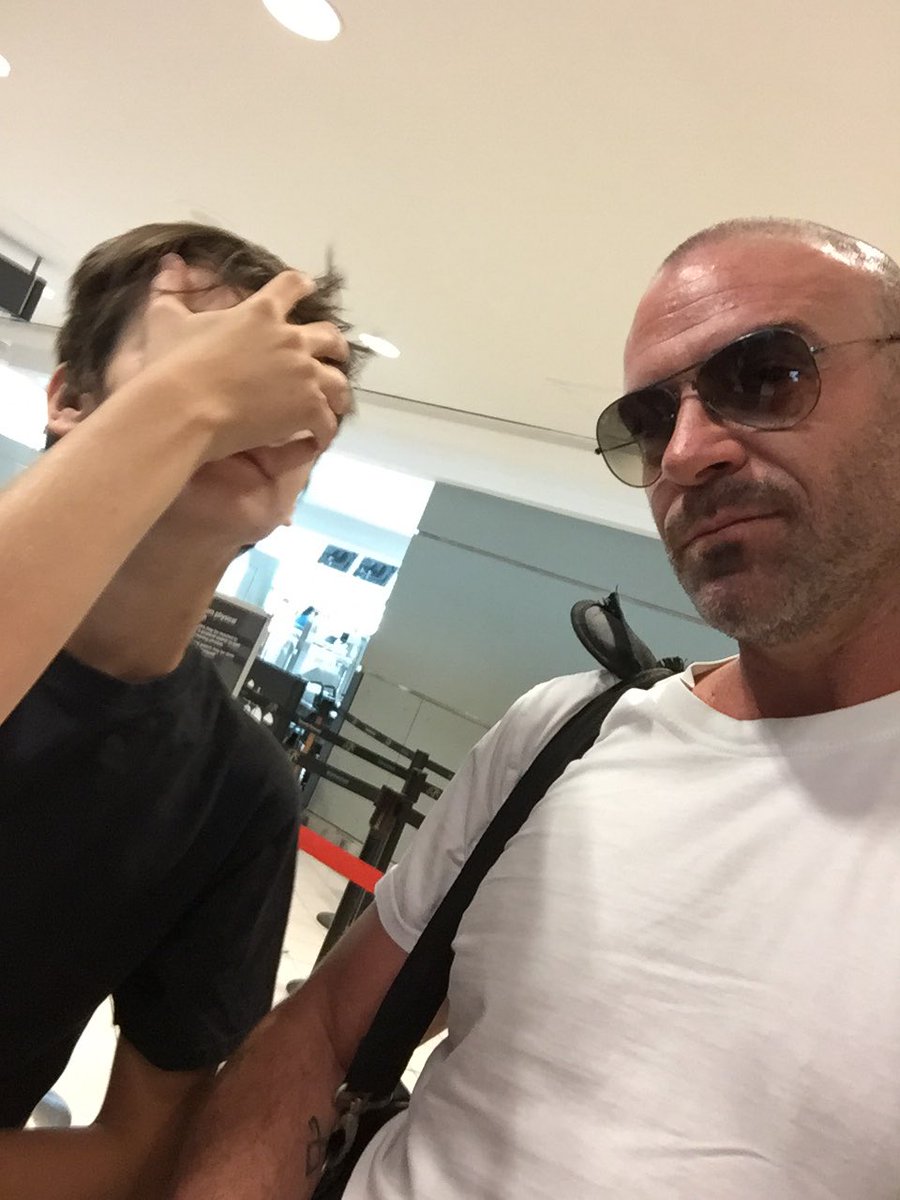 alanvansprang's tweet photo. Off to #Calgary #SistersWedding https://t.co/2GIFN6ofjG