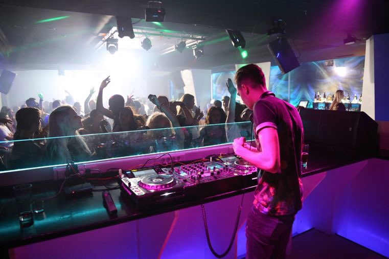 #lastRevolver con <a href="/deflomusic/">Deflo</a> 👏🏻👏🏻 Pronto subiremos las fotos! El verano no ha hecho más que empezar...