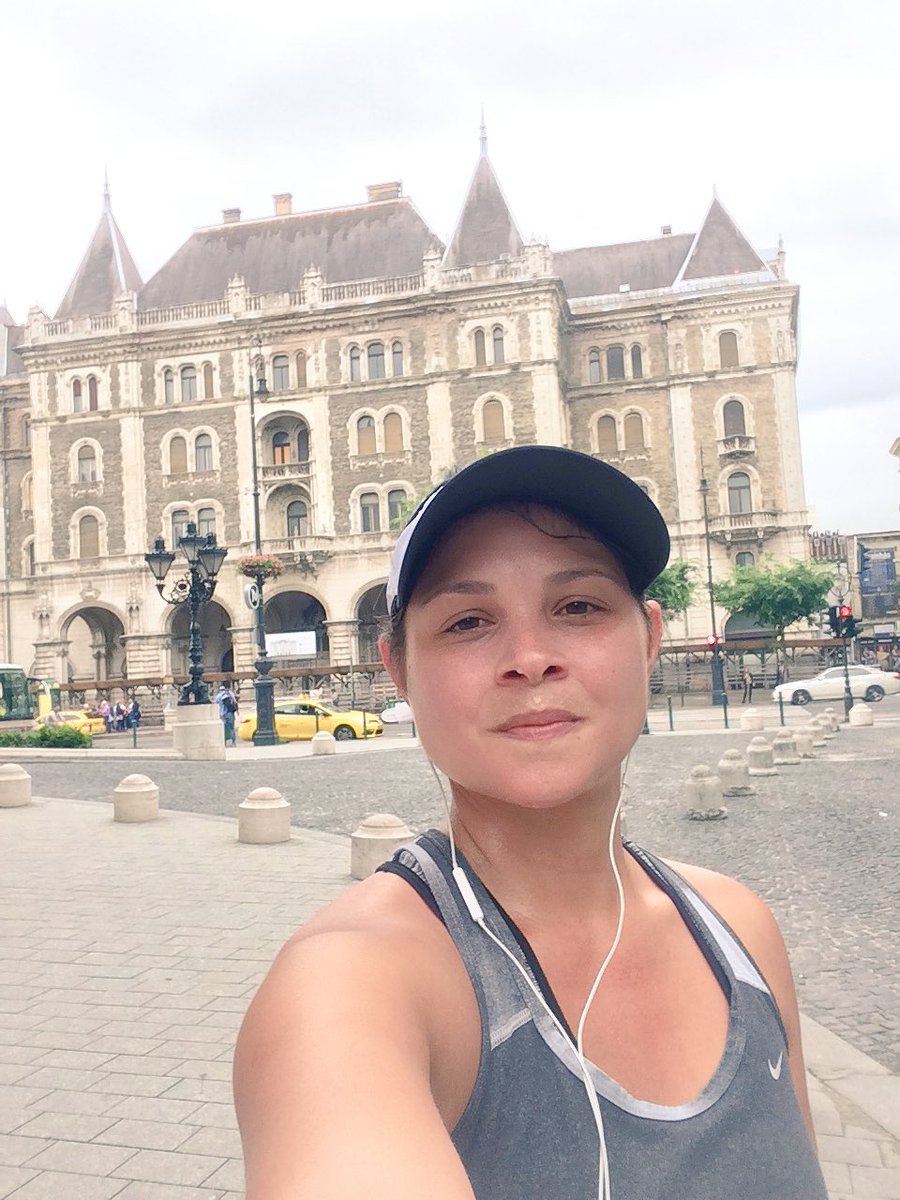astridperezm's tweet photo. #RunBudapest https://t.co/7lpz7jSdcF