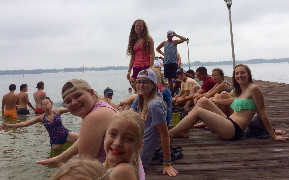 SarahRRhymer's tweet photo. Day 3 FFA camp...early morning workouts and fun on the lake. Talent show tonight! #brevardblueandwhite @ffa_brevard https://t.co/40zbk4zb2w