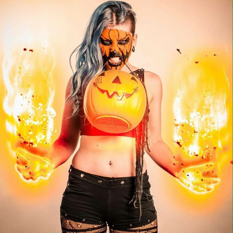 thevipertweet's tweet photo. Here's #VPW #VENOMOUS amazing #LadiesMatch!! @sage_sin #vs #DesiDeRata June 25th @cityofmodesto @104thehawk @MYTV26 https://t.co/KWrgV00hy0