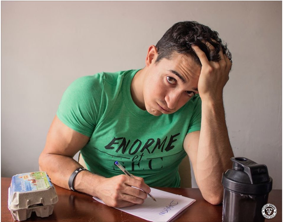 TiboInShape's tweet photo. Sujet de Philo : "Comment devenir énorme et Sec?"
Bon courage pour le Bac ! https://t.co/alYTUg772q