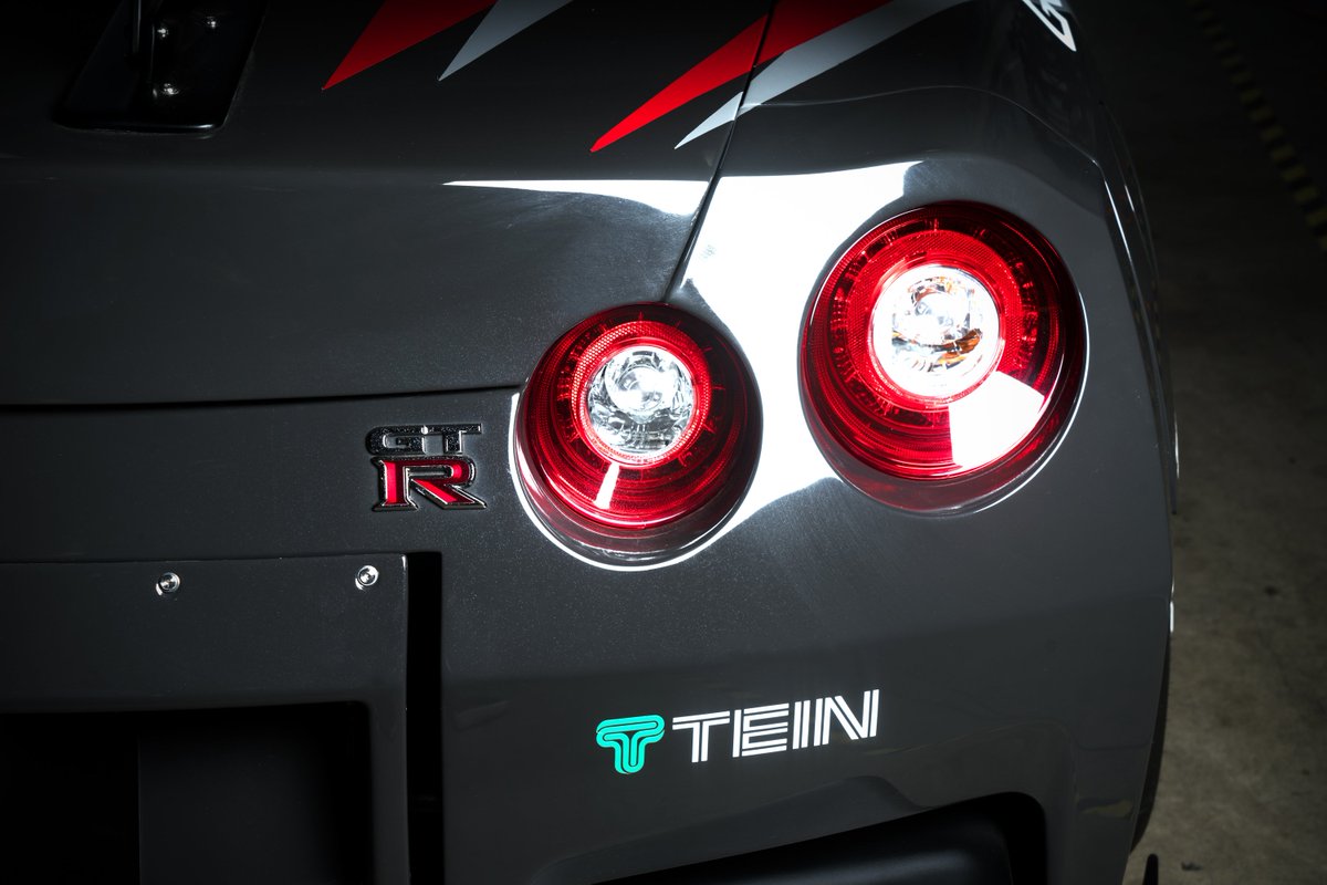Nissan's tweet photo. Meet the @EvasiveMtrsprts 725HP #OMGTR. #NittoTire #NT01 #GTChannel #TunerClub: https://t.co/bnBIu1fcqO https://t.co/r3LUInhZ6h