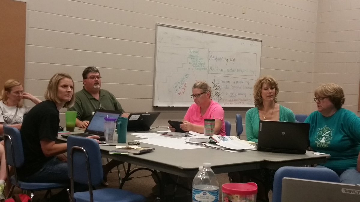 JCMS &amp; FRMS science teachers &amp; coaches exploring code and curriculum #lifelonglearning #USD475STEM