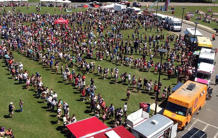 Infinite Legroom tweet media