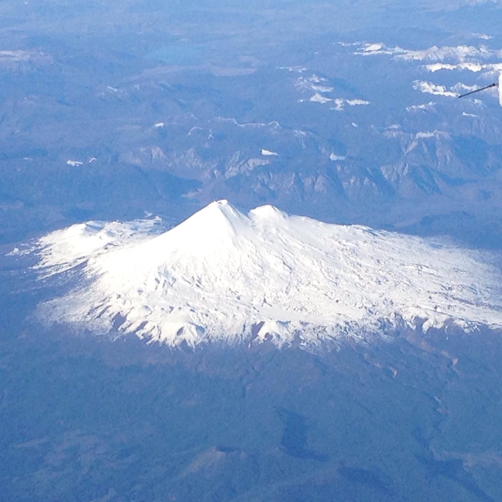 Rutamagallanico's tweet photo. #Chile desde el #AIRE #patagoniachilena #Patagonia #ClickLATAM @VivaChile2012 @ChileenEcuador @ChileEnImagenes https://t.co/OwX7UHF87a