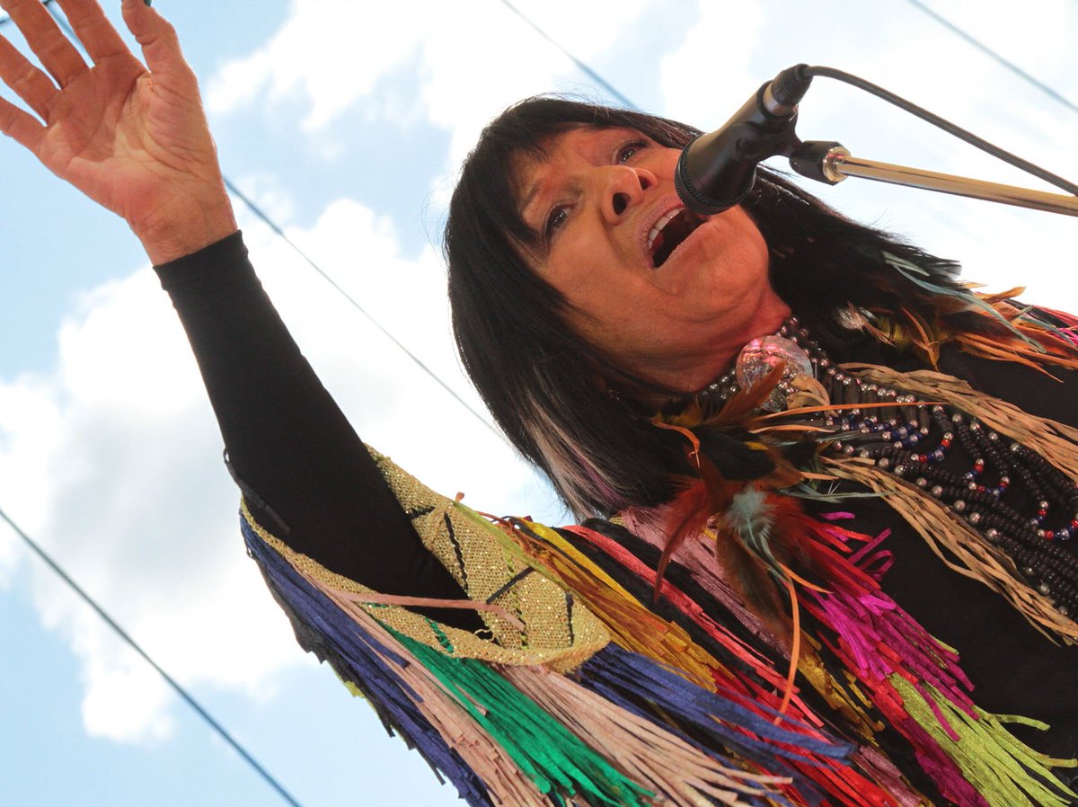 Buffy Sainte-Marie is going to North Country Fair.
bit.ly/21mRucf
#yegmusic <a href="/BuffySteMarie/">Buffy Sainte-Marie</a>