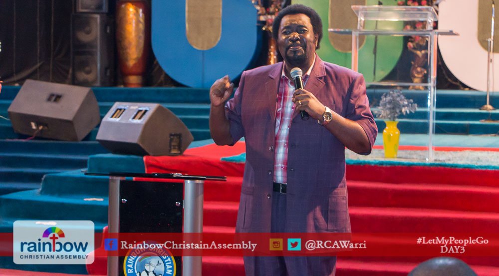 rcanigeria's tweet photo. Pictures from Day3 of the Breakthrough Worship, Fasting & Prayers.
#TheWord #HumansOfRainbow #LetMyPeopleGo #Day3 https://t.co/5bYrQeUwKC