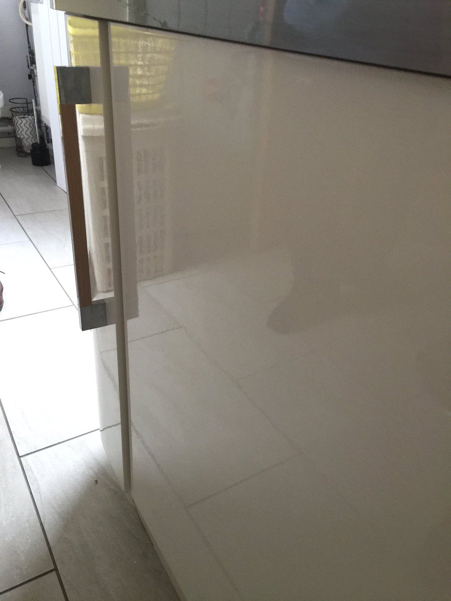 gorusu's tweet photo. @WrenKitchens none of my cupboards close properly #complaint #needthissorted #unhappycustomer https://t.co/HWLhECl8xi
