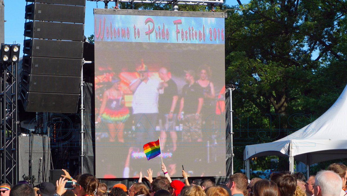 Warfare01JS's tweet photo. 🌎📡📸😎🎉👬👫❤️💛💚💙💙 @CapitalPrideDC Summer Festival #DCPride2016 @Meghan_Trainor #MakeMagicHappen #PrayForOrlando https://t.co/TzfurhOnyo