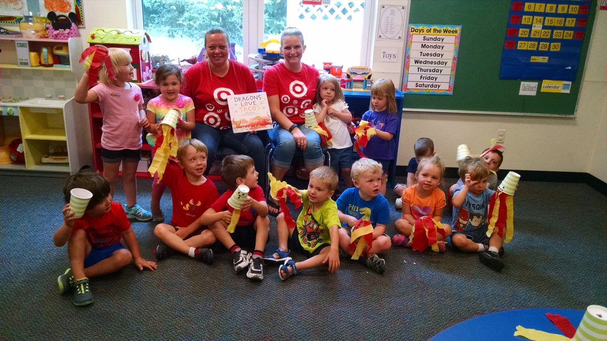 Made dragons with some awesome kids today! #463community #amazingavon <a href="/KosakowskiP/">Paul</a> <a href="/Foreveraduke12/">Deniz Mckelvy</a> <a href="/ginasullivan25/">Gina Sullivan</a>