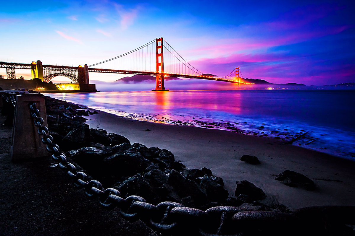 Interior's tweet photo. Ending the day w/ a gorgeous #sunset on the #GoldenGateBridge from @FortPointNHS by Ben Pelta-Heller #California https://t.co/Ztrik2U5Y9
