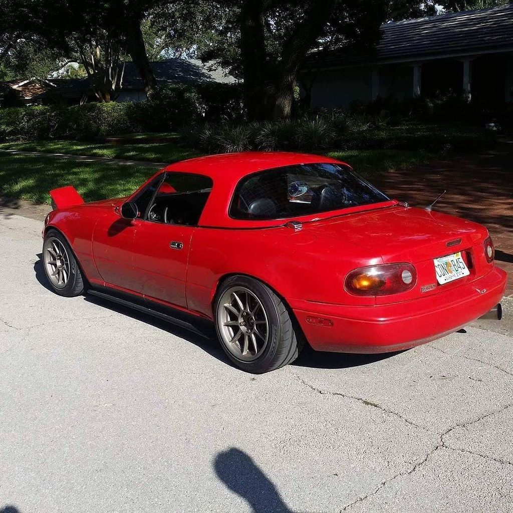mattmaffucci's tweet photo. So this finally happened #hardtop #garagestar #5xracing #flyinmiata #cxracing #v2lab #trac⦠https://t.co/MmStDwNetZ https://t.co/79ZcURblo5
