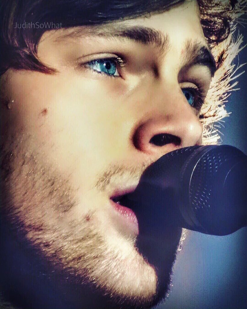 Robert. {S} (@nutellapingu) on Twitter photo 