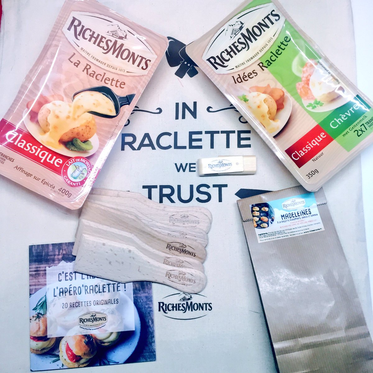 Mimi_Cuisine's tweet photo. La raclette toute l'année ! #richesmonts #cheese #5ning #EURO2016 #FRAALB #happyMatch @CditCecrit @richesmonts_ https://t.co/L9iZlnbE5U