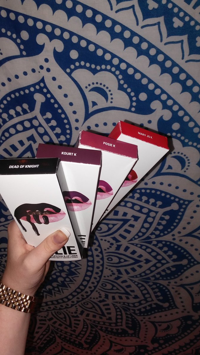 Shannnn156's tweet photo. @KylieJenner LOOK AT WHAT JUST CAME IN! Now i have #DeadOfKnight to add to my collection 😍😍 @kyliecosmetics https://t.co/zEbLZ1F4Pd