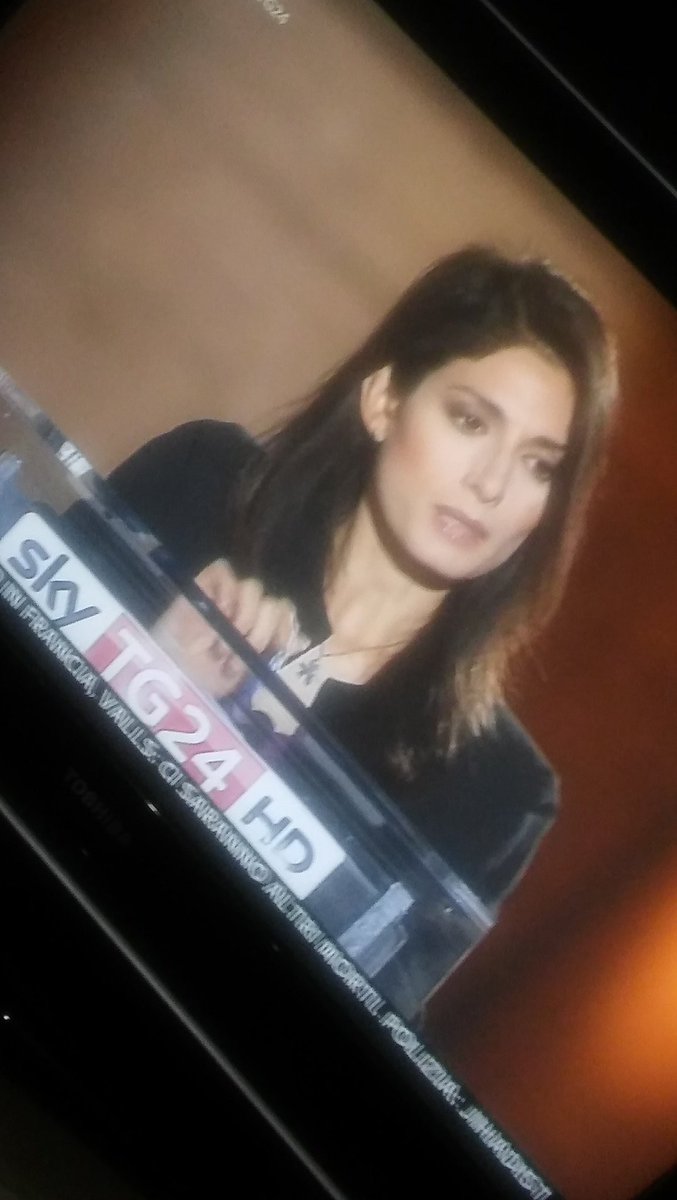 ninalives81's tweet photo. Ma lo sai che noi da 6 anni aspettiamo di lavorare?non lo sai no..che importa a te.. #concorsone2010 @virginiaraggi https://t.co/vbPOXox2YF