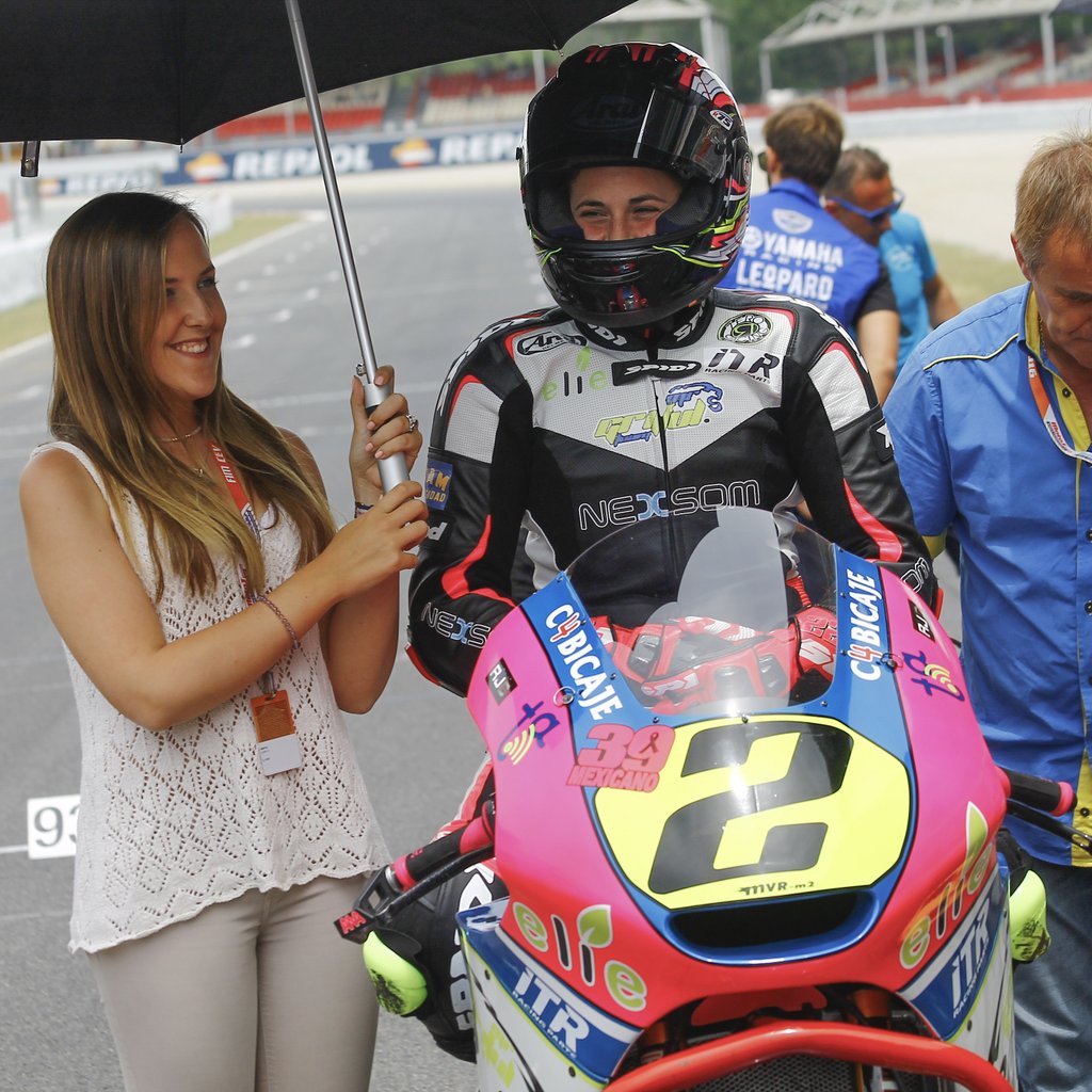 AnaCarrasco_22's tweet photo. Parrilla de salida de la carrera en el Circuit de Catalunya😊

 Starting grid of race at Catalunya Circuit😊 #bigsmile https://t.co/d8Rf1x4EUT