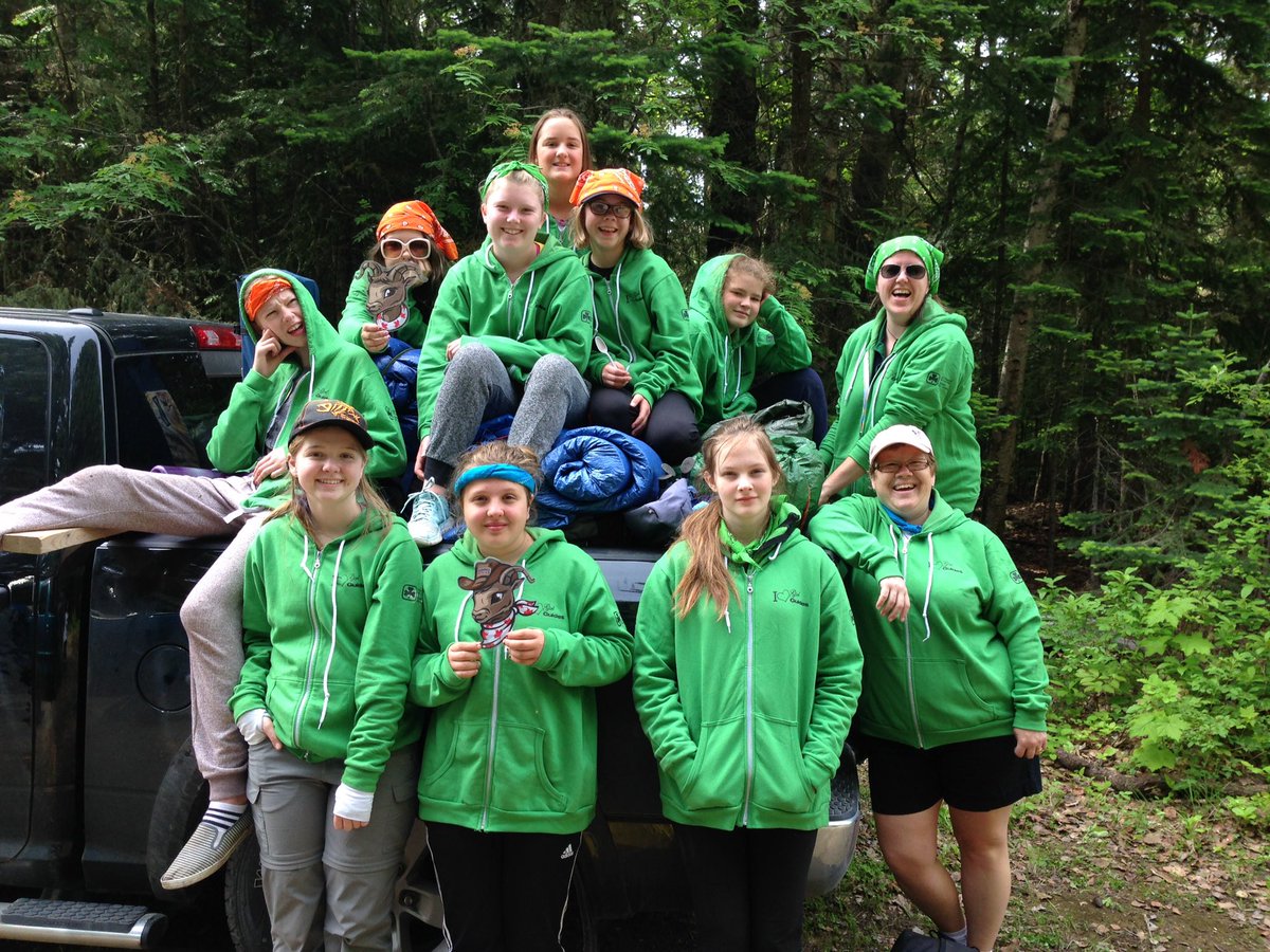SnormanS's tweet photo. Totem tower, BC16 packing dry run to make sure it will all fit #GuidingMosaic @guidingmosaic16 https://t.co/Po7QEofni7
