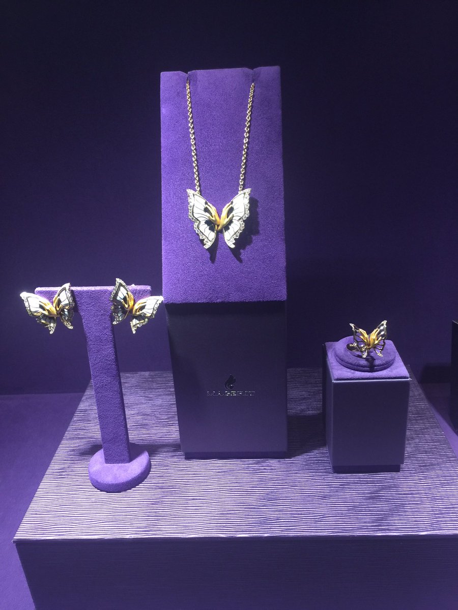 charines's tweet photo. Espectacular presentación de la joyería Nicole en Barcelona. Gracias @ELITESPAINCLUB  #Blaken_Watches #GinLoe https://t.co/C9wt58JCYf