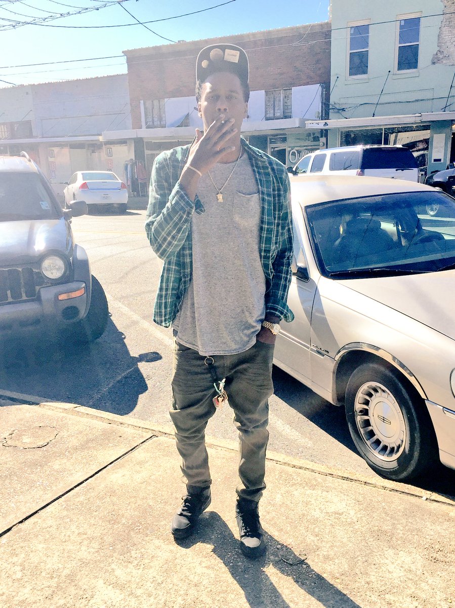 DrugFree_DatzMe's tweet image. #BlackBoysBreakTheInternet 😇