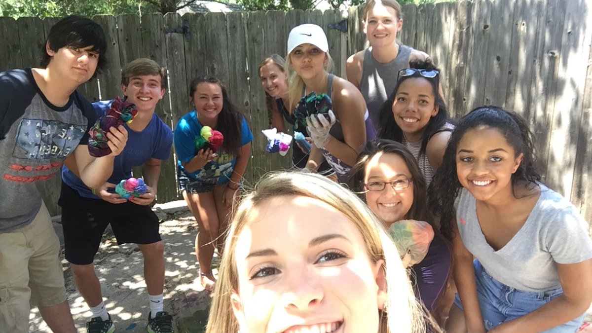 mylesschwartz's tweet photo. Work and play on this hot summer day for @Northwest_DECA_ #OwnYourFuture #SummerofDECA 🔷🐻☀️ https://t.co/FjfPOTPZe0