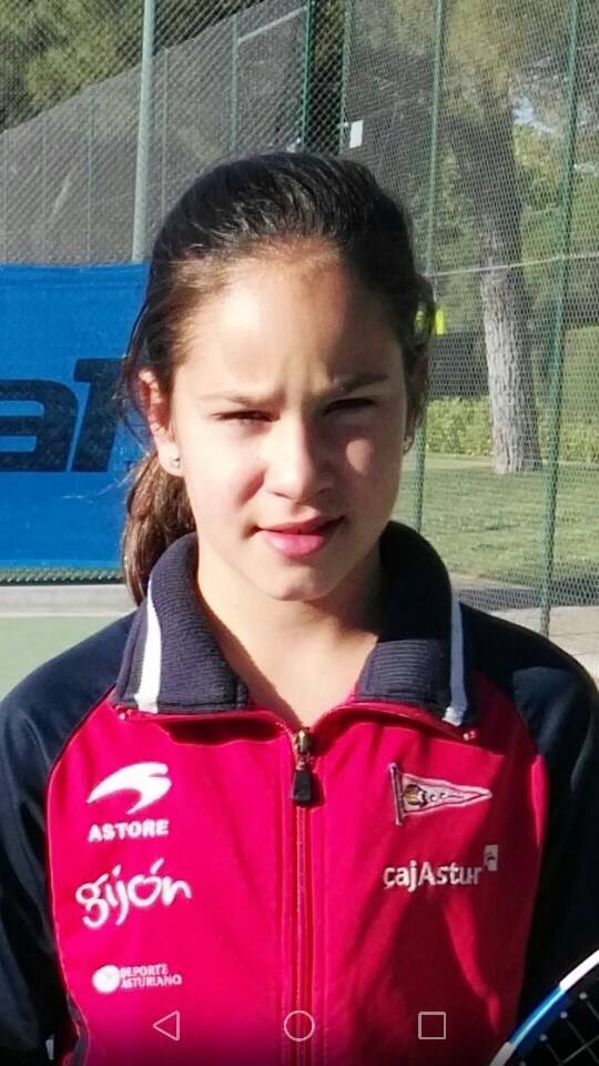 Espectacular Angela de Campo en semifinales del @babolatcup Nacional Alevín  @universidadcjc Escuela de #tenis #RGCC