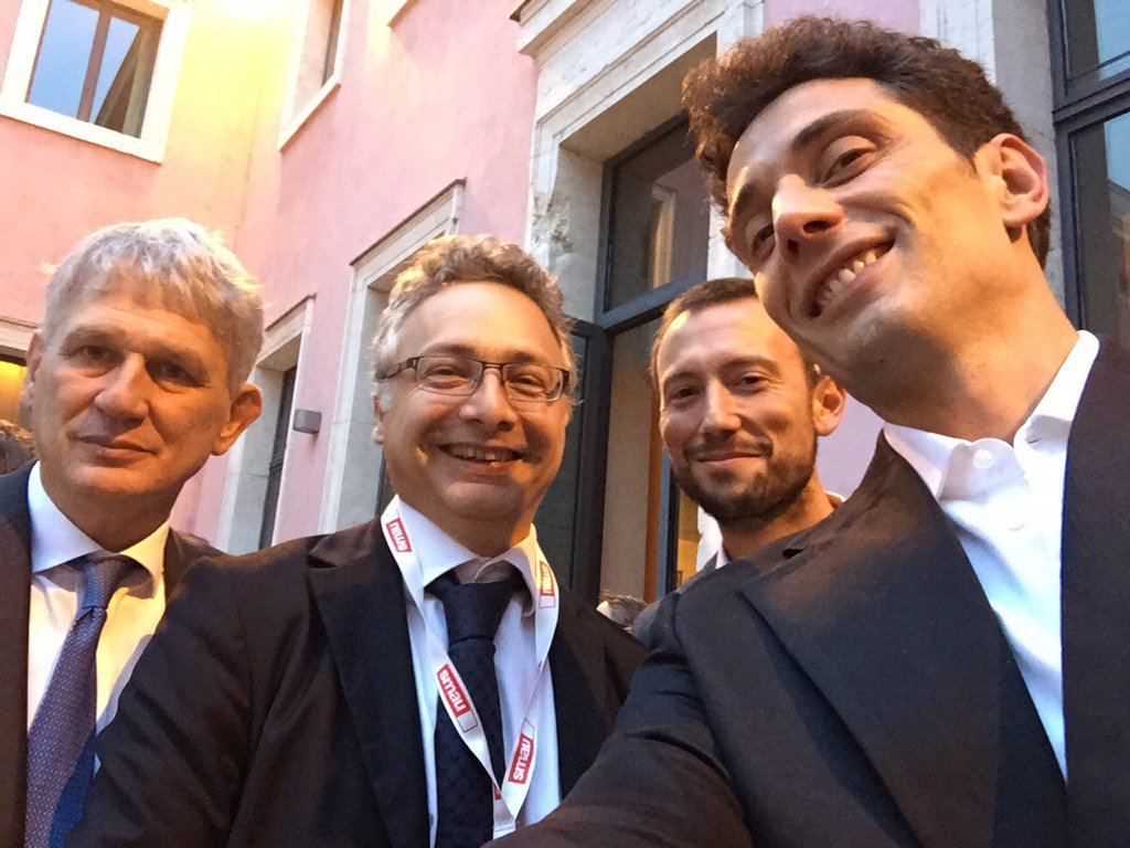m_cappellini's tweet photo. In #Berlin @UffiziVirtualEx @goPapermine @CorbettaMattia @MatteoPardo At Italy Embassy for Uffizi Virtual Experience https://t.co/cUIGxh0pcV