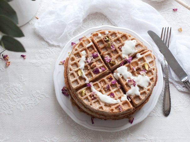 Sourdough Spelt Waffles
 
 sweetervegan.com/recipes/vegan-… #vegan