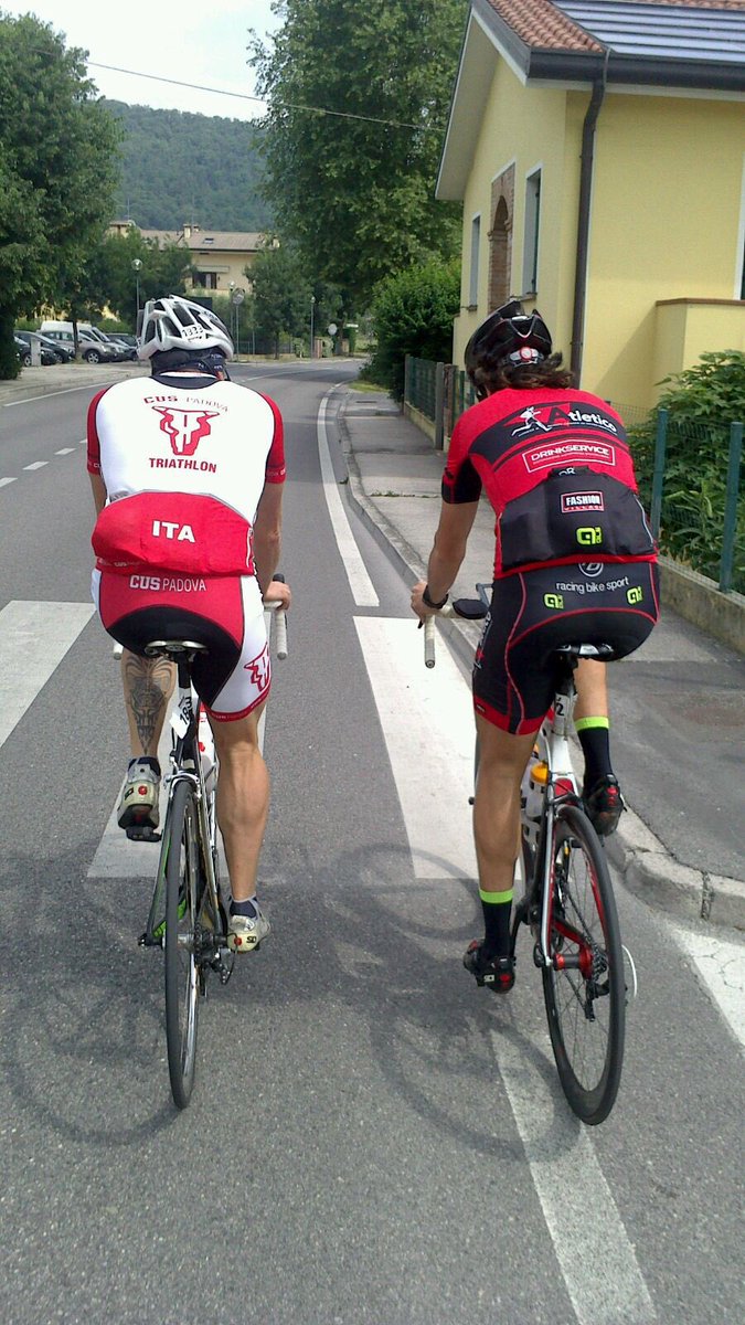 GC_Atletico's tweet photo. #giro in #bdc #training in #compagnia del @CUSPADOVA3T #gcatletico #viviatletico #cuspadova #triathlon #collieuganei https://t.co/Eo474A4oj3