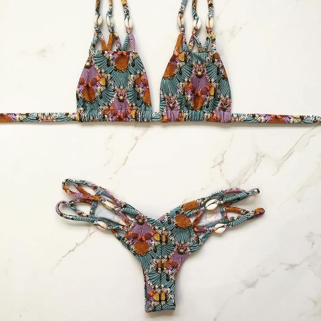 fitfoxswim's tweet photo. Montce 🌸Link in bio.

#Bikinis #beachbabe #swimsuits #swimwear #swim #bikinimodel #sororit… https://t.co/JD8LIlqE5j https://t.co/s9Bjdg35hP